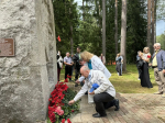 Уполномоченные по правам человека Северо-Запада России посетили Курган дружбы и возложили цветы к Знамени Победы