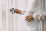 Великолучан приглашают бесплатную на лекцию по уходу за новорожденными