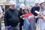 С коллективами псковских предприятий кабельной промышленности встретились депутаты Госдумы и Заксобрания