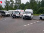 Скорая помощь и микроавтобус столкнулись в Пскове, есть пострадавшие