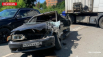Водителя ВАЗа госпитализировали после ДТП с грузовиком в Пскове