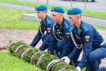 В День ВДВ в Пскове почтили память воинов-десантников