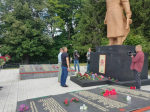 Михаил Ведерников оценил результат работ по благоустройству территории в Дедовичах