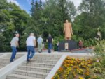 Михаил Ведерников оценил благоустройство территории в Дедовичах