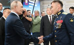 Командир разведбатальона 76-й дивизии попросил Путина помочь с переводом земель Минобороны