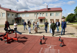 Губернатор оценил новое интерактивное оборудование Плюсской районной модельной библиотеки
