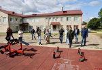 Губернатор оценил новое интерактивное оборудование Плюсской районной модельной библиотеки