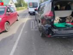Мотоцикл с двумя мужчинами столкнулся с автомобилем в Псковском районе