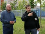 В Пскове оценили состояние деревьев у Детской областной больницы