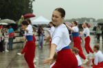 Флешмоб в честь Дня Государственного флага прошёл в Пскове