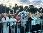 Певица Анастасия Спиридонова выступила перед великолучанами в День города