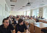 В День финансиста руководитель Управления Федерального казначейства по Псковской области Дмитрий Губин провёл встречу со студентами второго курса факультета «Экономика и финансы» Псковского государственного университета