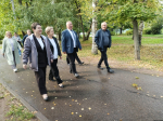 Результаты благоустройства Центрального парка в Бежаницах оценили Вера Емельянова и Игорь Дитрих