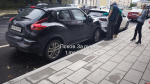 Lexus «протаранил» несколько припаркованных машин на улице Советской в Пскове. ФОТО