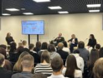 Расти в профессии, оставаясь дома: в Великих Луках прошёл «День Профразвития»
