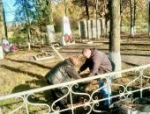 Территория заботы: в Псковском районе проходят традиционные осенние субботники